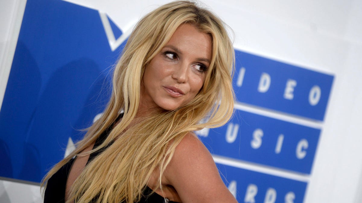 Britney Spears Asks Court To Suspend Father From Conservatorship By Next Week