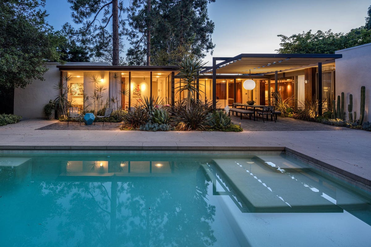 Even Ellen Will Be Hard Pressed To Improve On This Midcentury Masterpiece