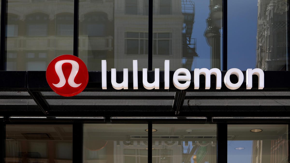 Lululemon Sales Surge Despite Supply Chain Issues