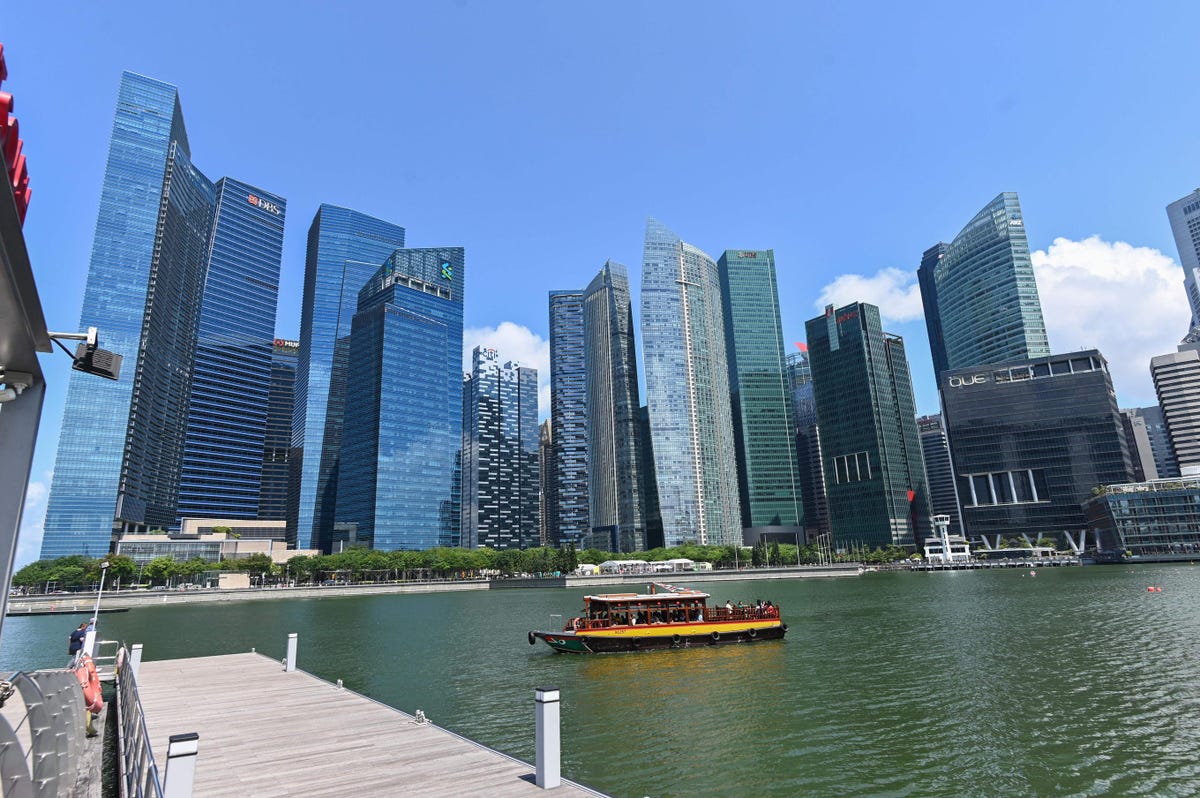 Malaysian Billionaire Brothers’ IOI Properties Submits Only Bid For Hotel, Residential Site In Marina Bay