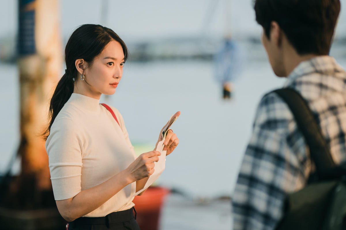 Shin Min-Ah Says She’s A Lot Like Her ‘Hometown Cha-Cha-Cha’ Character