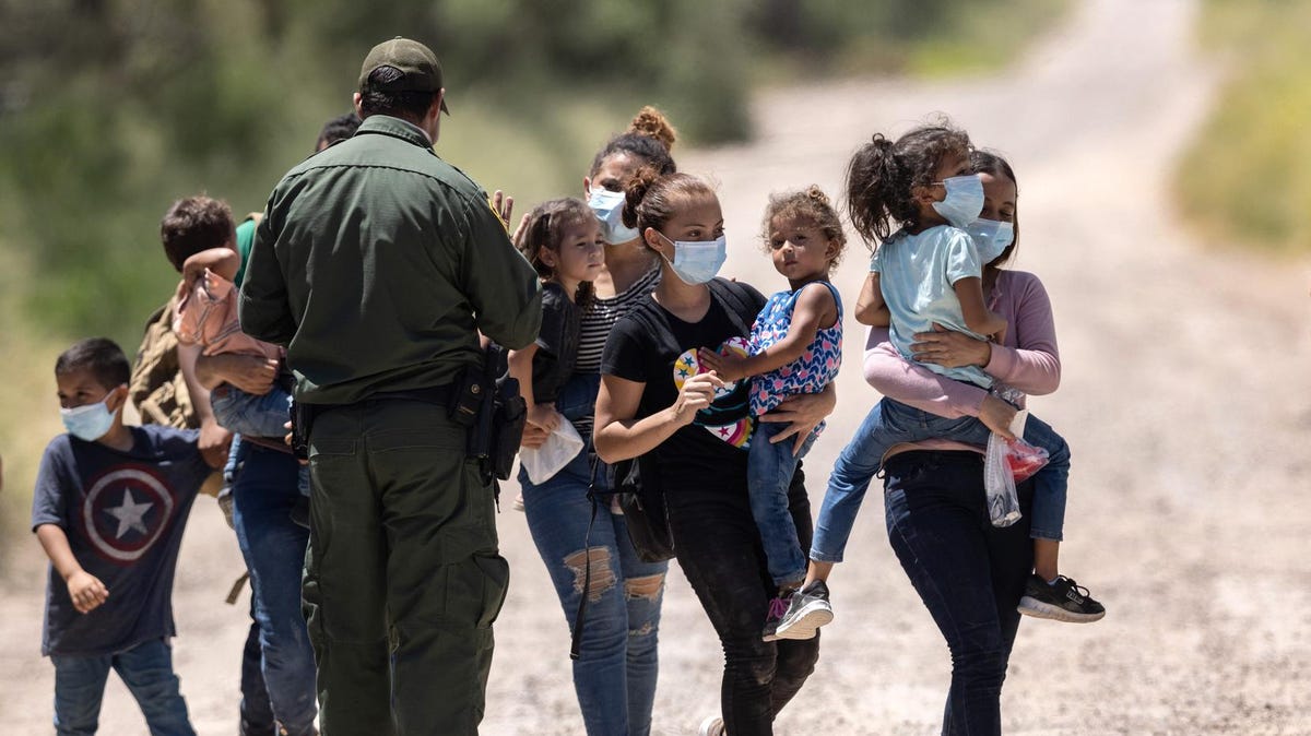 Border Patrol Agents Push Back Against Covid-19 Vaccination Mandate