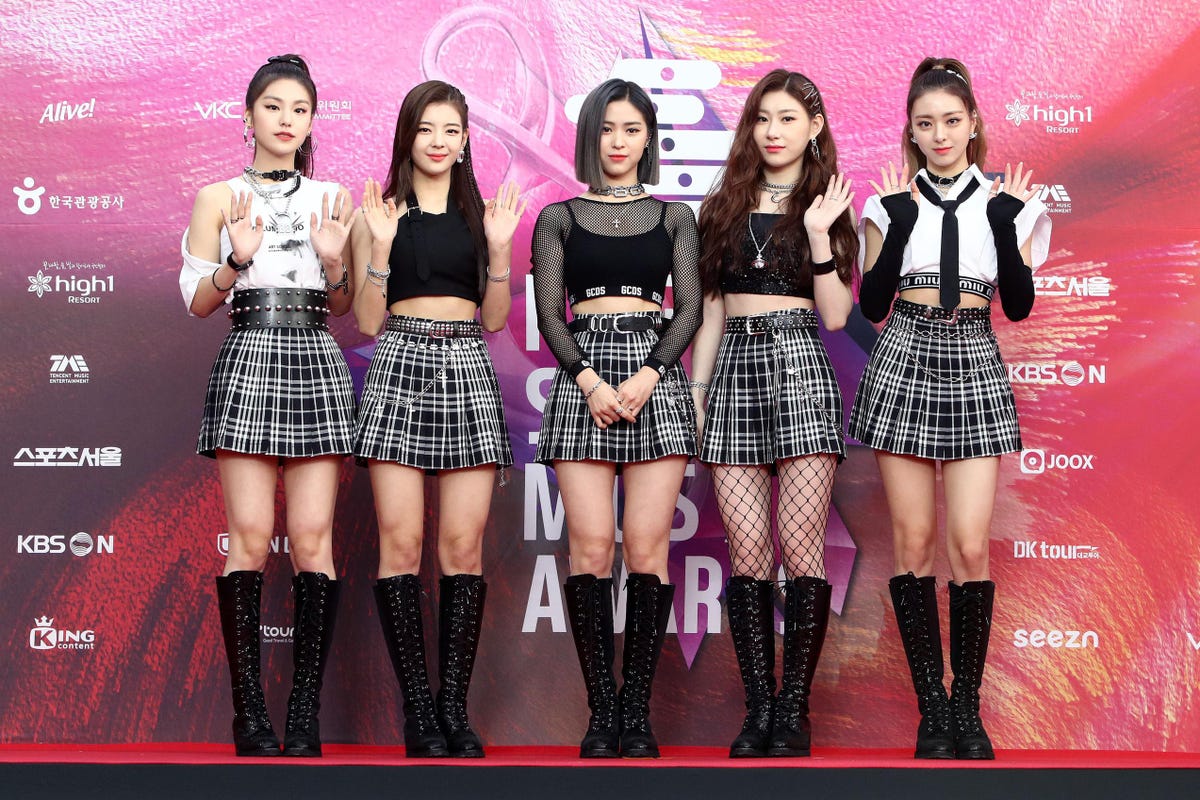 Itzy Joins Blackpink And Twice As The Only K-Pop Girl Group To Chart A No. 1 Bestselling Album In The U.S.