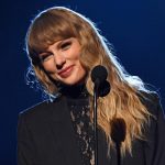 Taylor Swift Earns Her Milestone Tenth No. 1 Album With ‘Red (Taylor’s Version)’