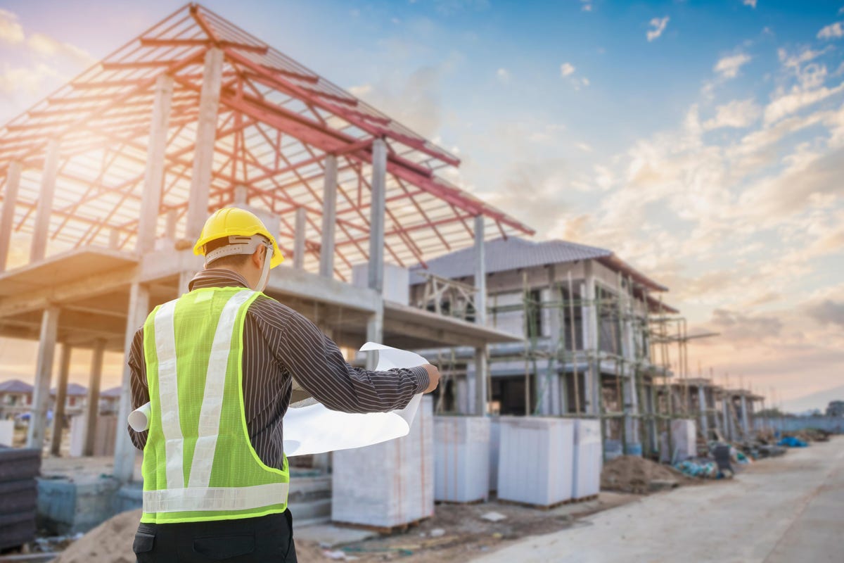 2021’s Top Tech Trends In Building Supply Chain