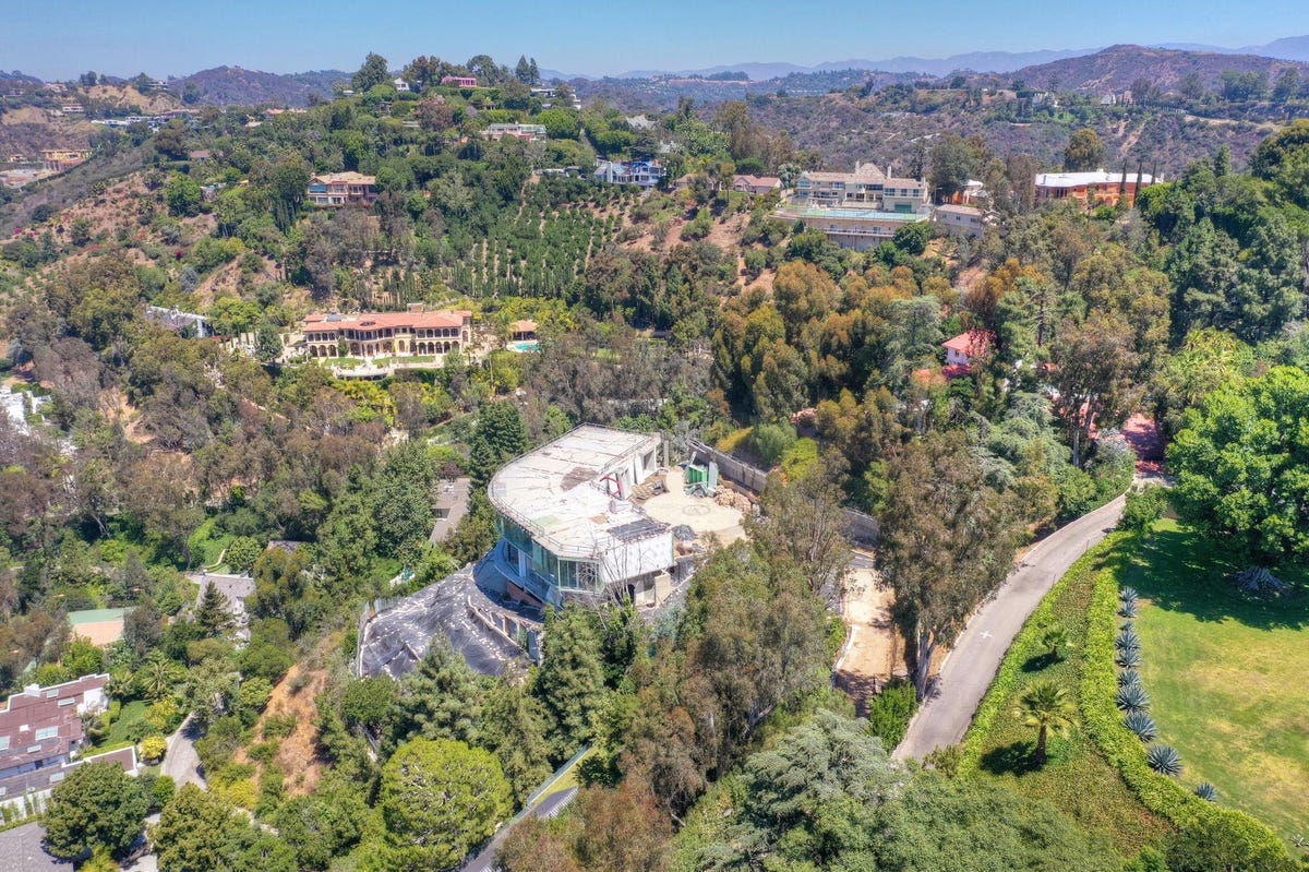 Site Of Mohamed Hadid’s Bel-Air Mega-Mansion Sells For  Million