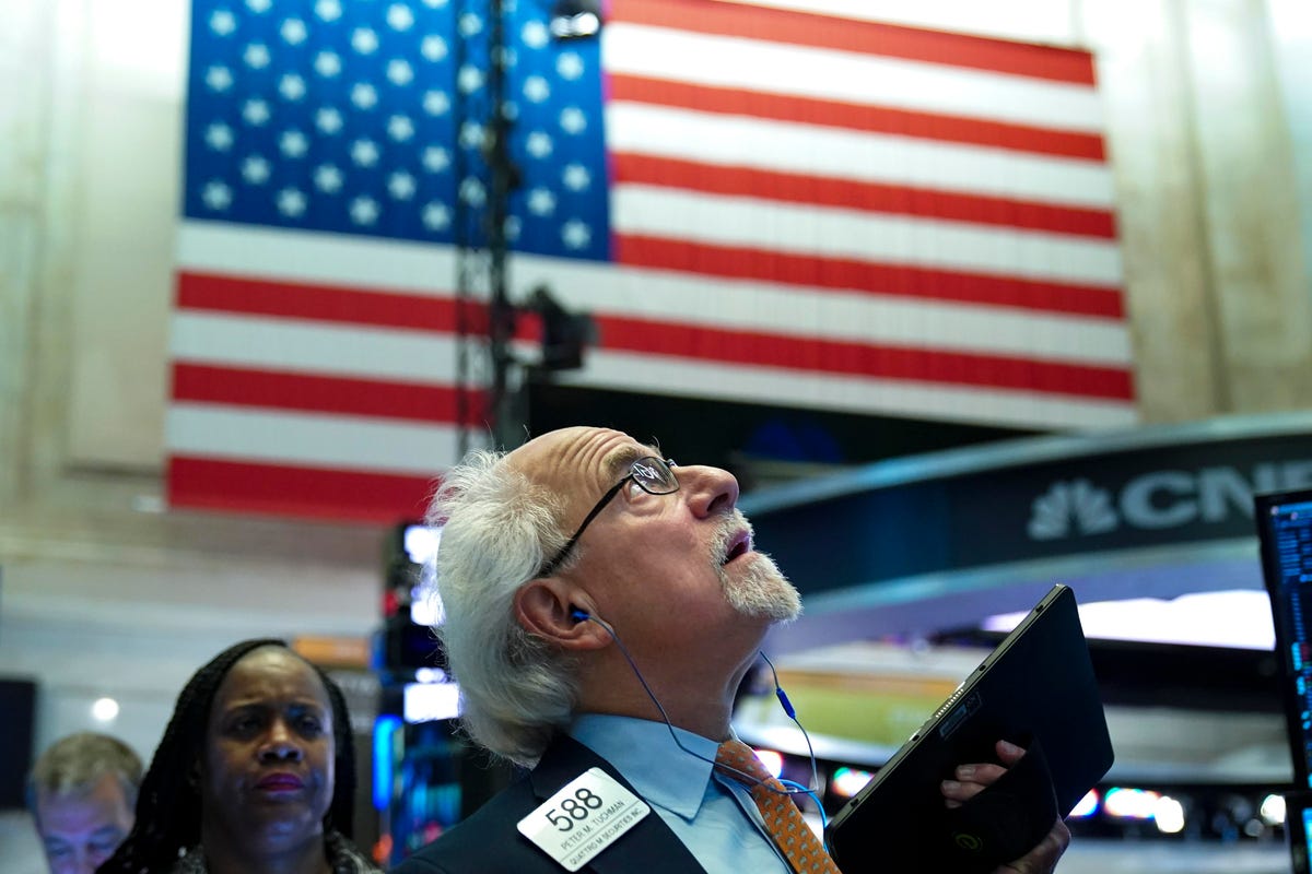 Stocks Rally For A Second Day—Dow Gains 500 Points—As Investors Shake Off Omicron Fears