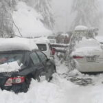 Heavy Snow Kills 21 at Murree Hill Station in Pakistan