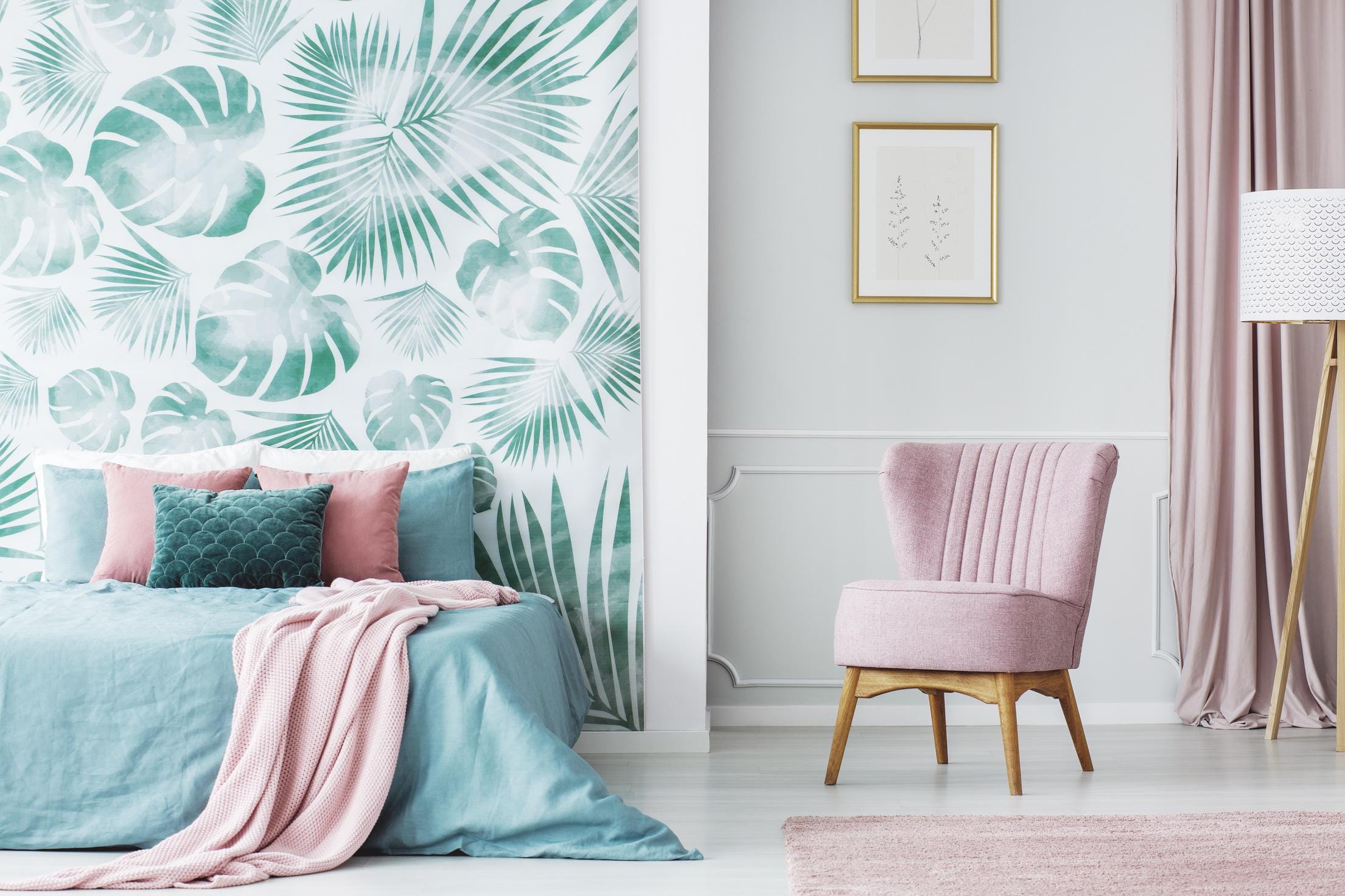 The Hot Design Trend Of 2022: Wallpaper