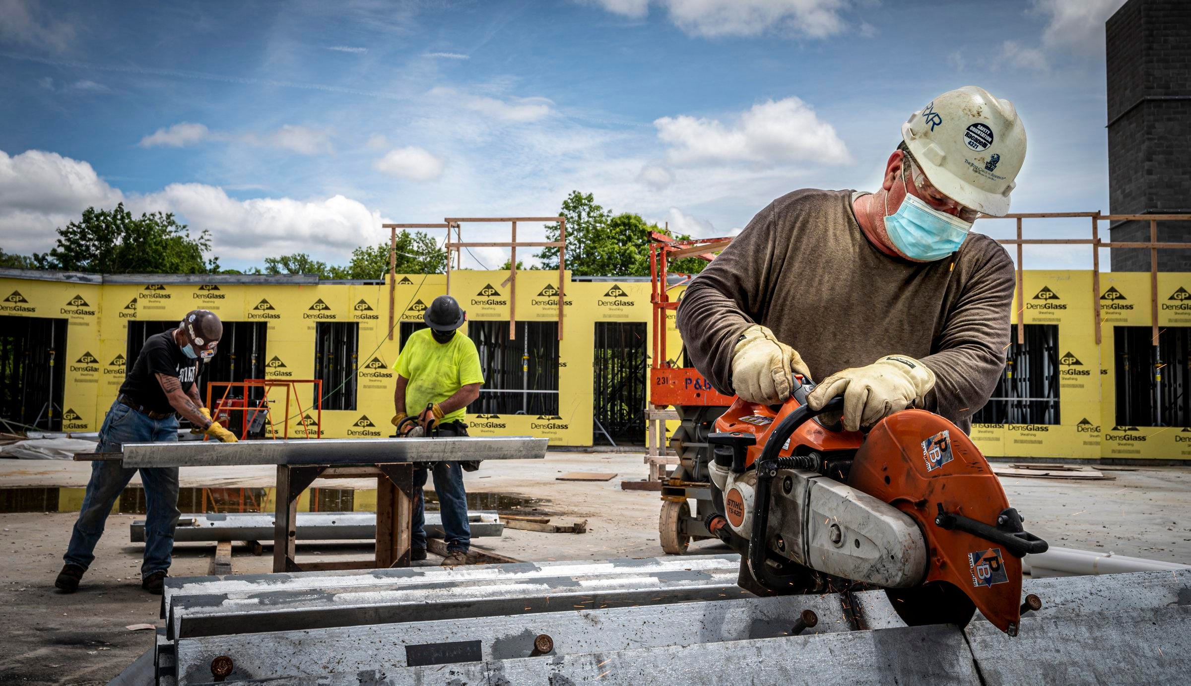 These Tech Companies Are Helping To Solve The Construction Worker Labor Shortage