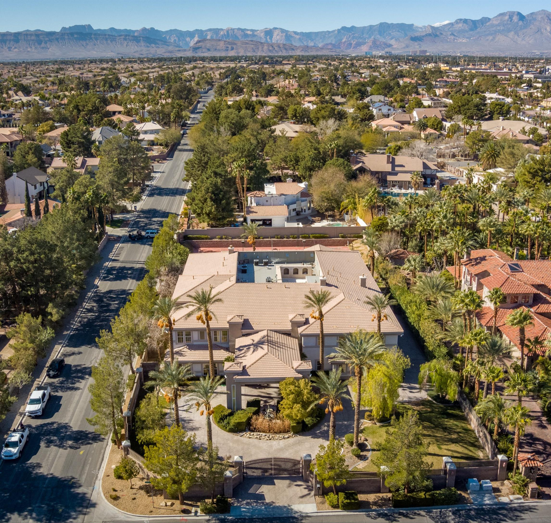 Onetime Las Vegas Home Of Michael Jackson Is On The Market For .5 Million