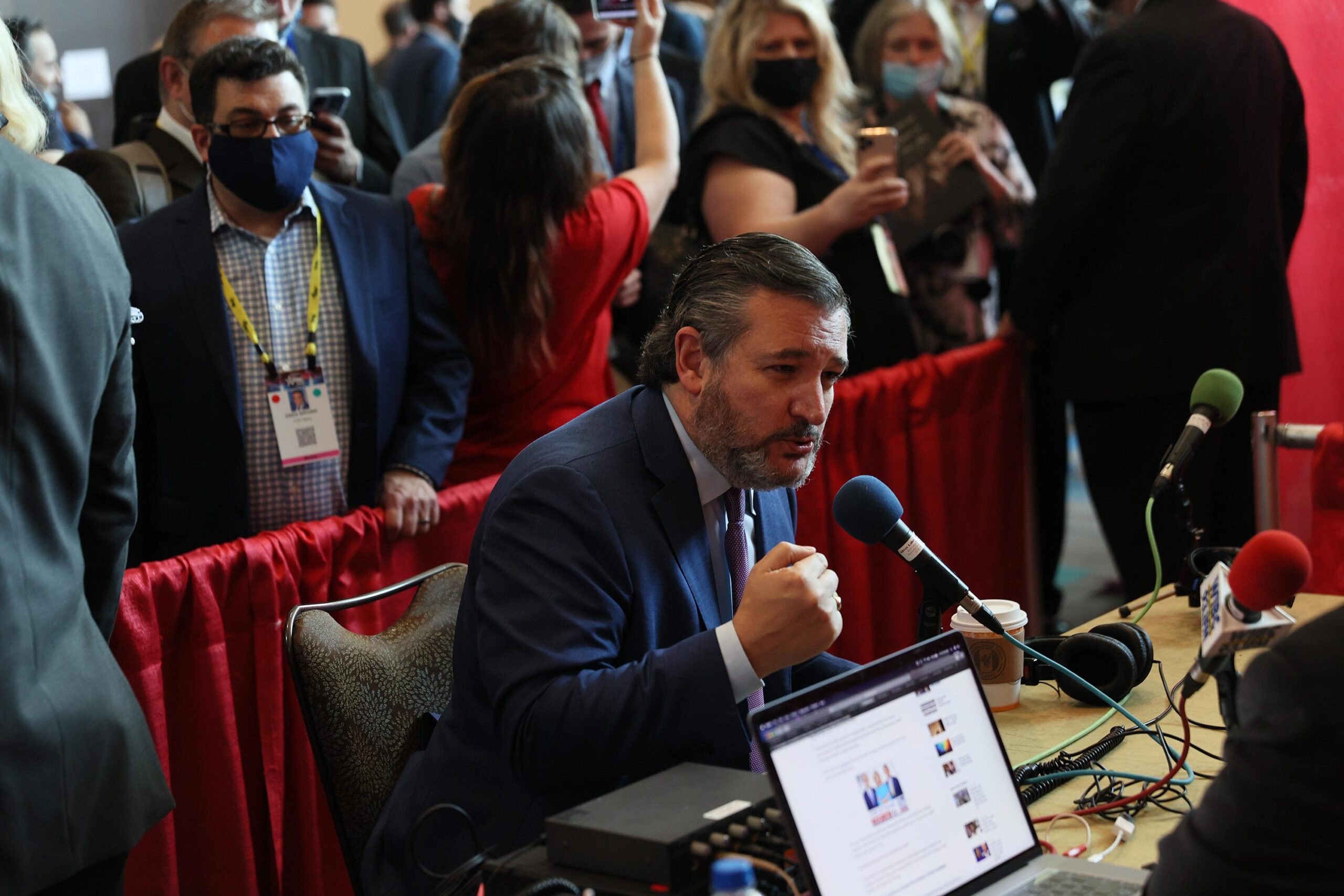 Ted Cruz’s Podcast Deal With iHeartMedia May Violate Ethics Laws, Watchdog Says In New Complaint